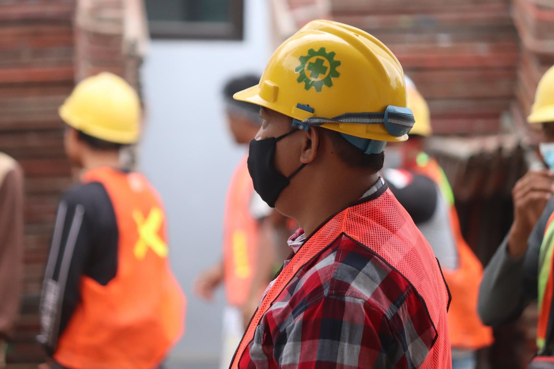 KIALC site crew on an active project in Riyadh